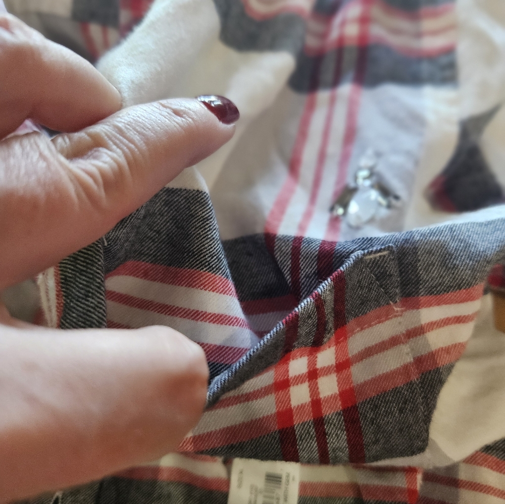 SO Plaid Button-Down Shirt in Red, Black, and White - Picture 11 of 12